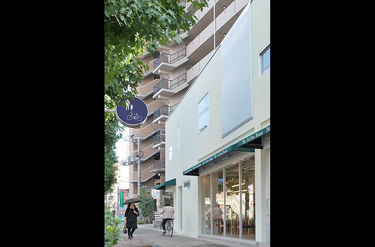 osaka_cafe_building_pic_001