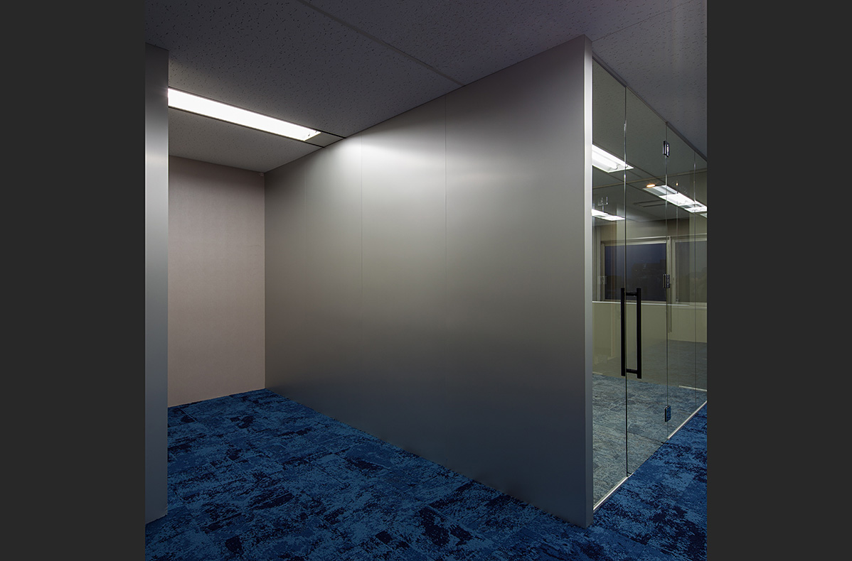 metal_wall_office_design_karasuma_photo_005