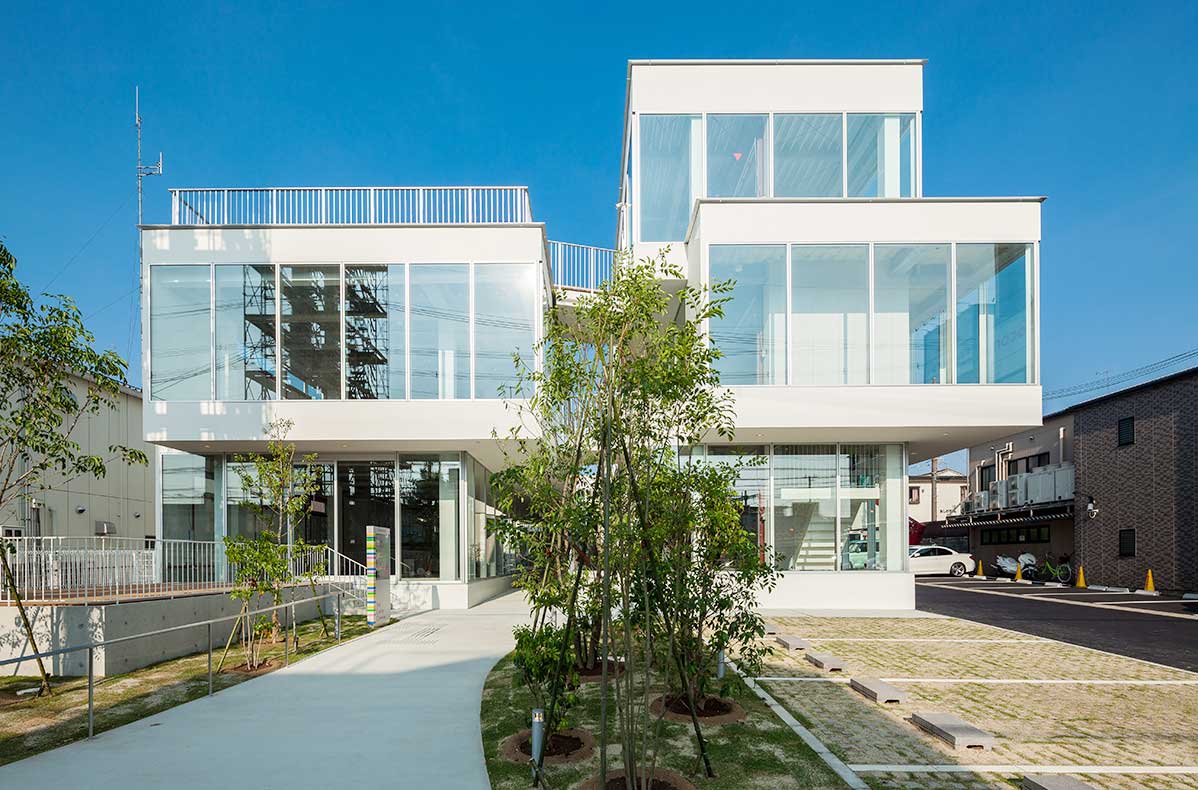 building_the_garden_commune_photo_005